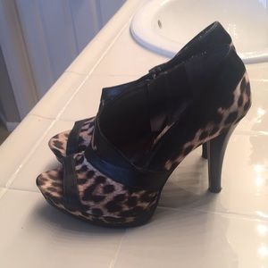 Carlos By Carlos Santana Heels